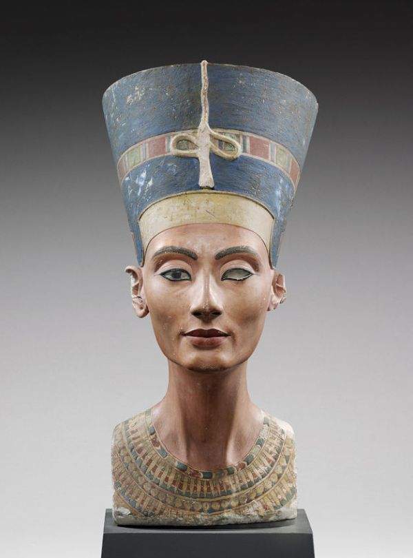 Busto da Rainha Nefertiti